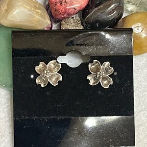 Sterling Stuart NYE Dogwood Earrings
